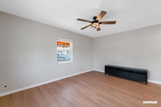 Building Photo - Charming 2BR House in Phoenix