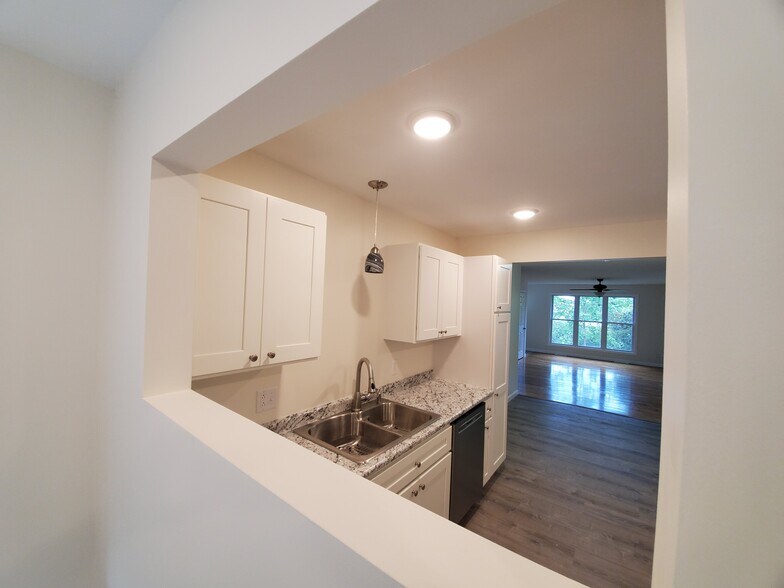 Building Photo - 72 Juniper Rdg
