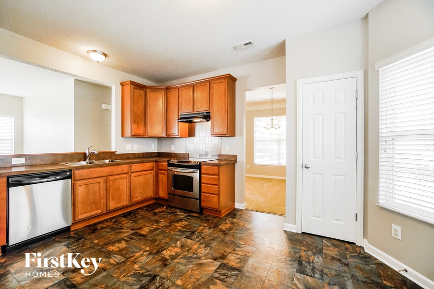 Building Photo - 1083 Ashcraft Ave