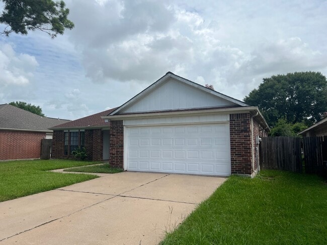 Building Photo - 5618 Village Arbour Dr