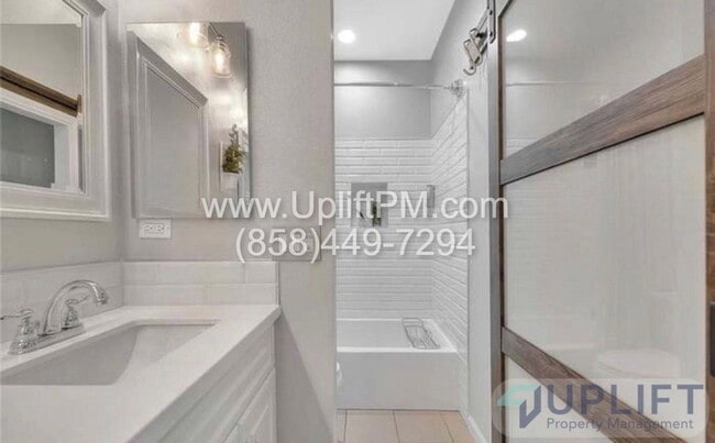 Building Photo - 44082 Calle Luz