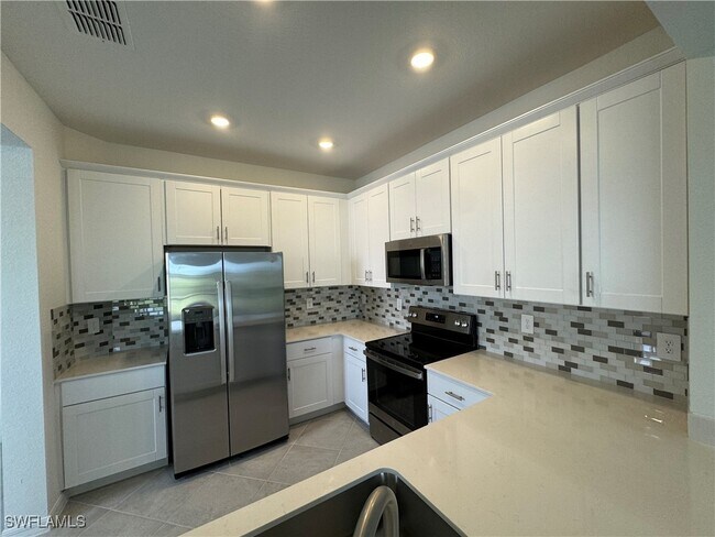Building Photo - 2925 Tardiff Dr