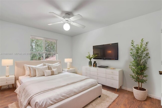 Building Photo - 19960 NW 3rd St