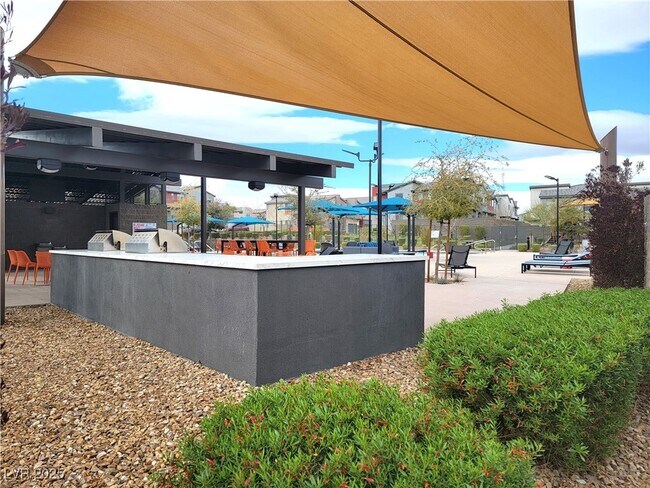 Building Photo - 3210 Centano Ave