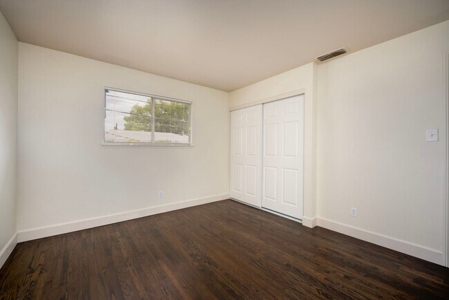 Building Photo - 1757 Wakefield Way