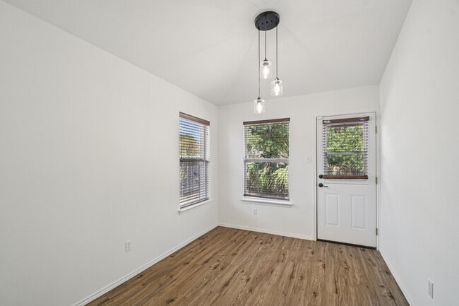 Building Photo - 247 San Felipe Dr