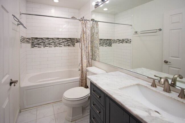 Building Photo - 1328 S Federal St