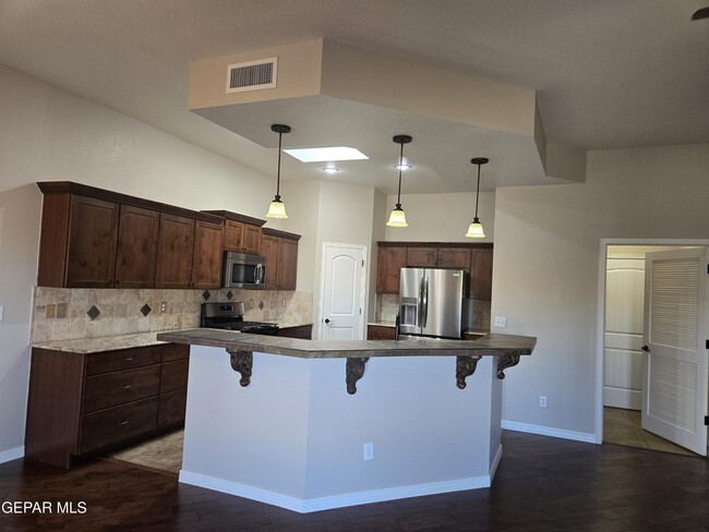 Building Photo - 6617 Cabana Del Sol Dr