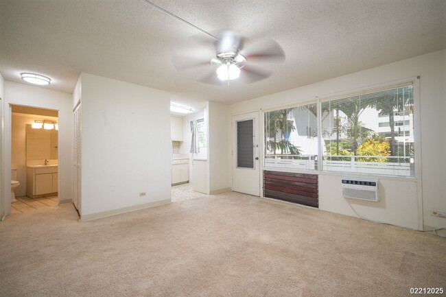 Building Photo - $1,790/ 1 BED / 1 BATH/ 1 PARKING IN MAKIKI