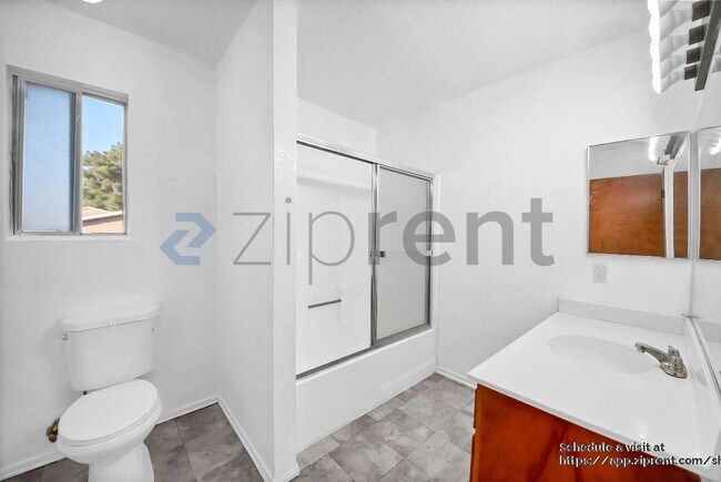 Building Photo - 1300 Mt Diablo St