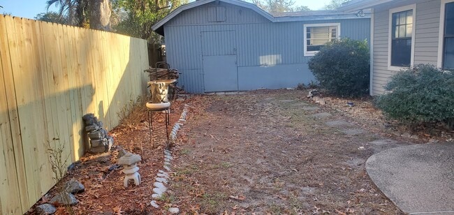 Building Photo - 2620 Moody Ave