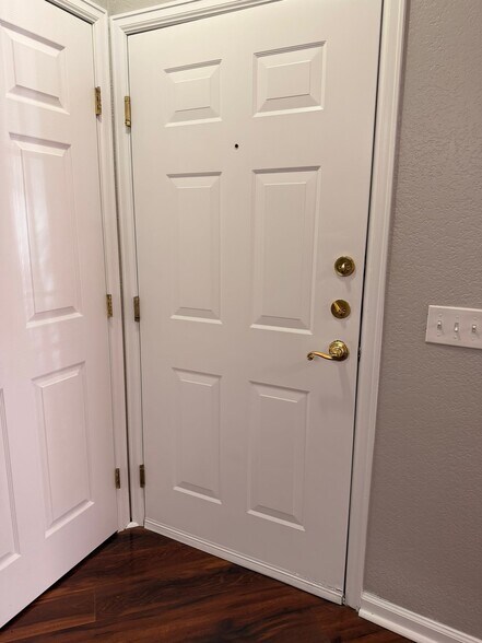 Building Photo - 7440 S Blackhawk St