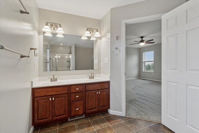 Building Photo - Spacious Single-Family Home On Over A 1/2 ...