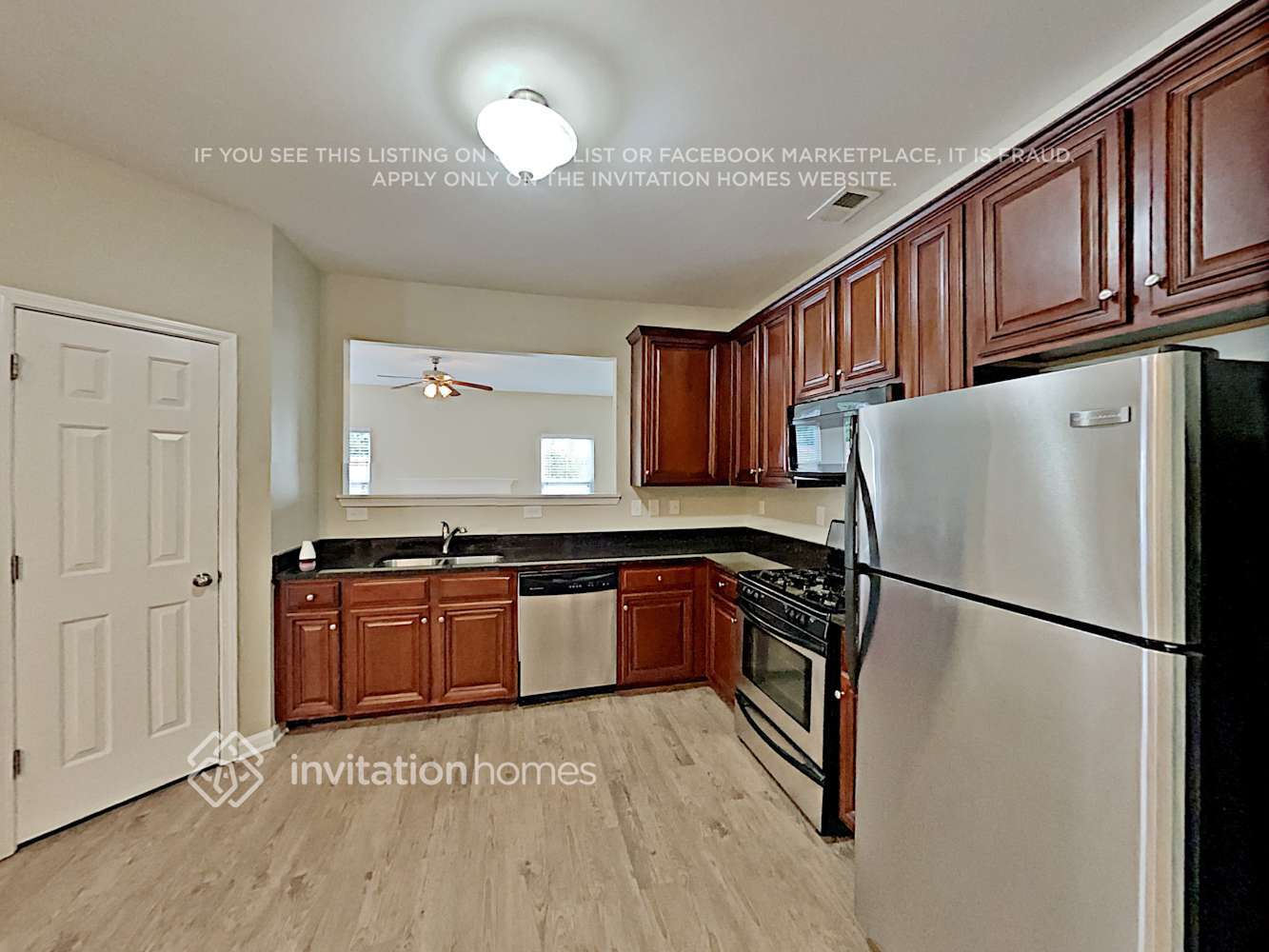 Building Photo - 4245 Arch Pass