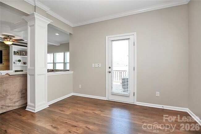 Building Photo - 4925 Grace View Dr