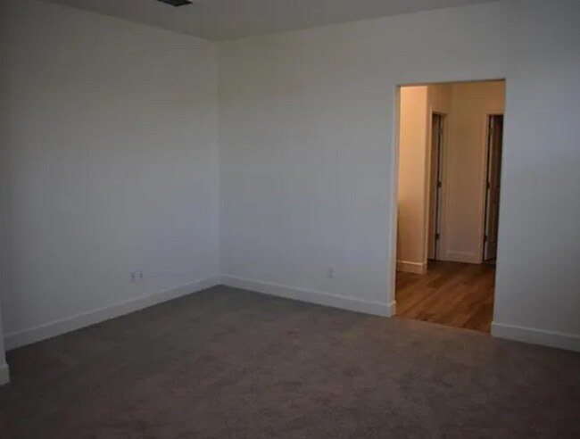 Building Photo - 8168 Oxbow Lndg Lp