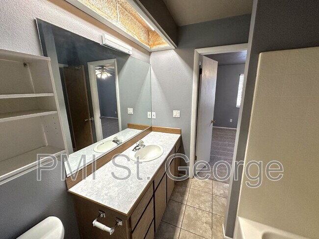 Building Photo - 1749 W 1020 N