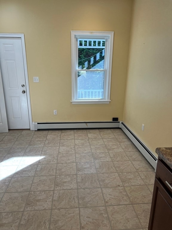 Building Photo - 15 Maple Ave