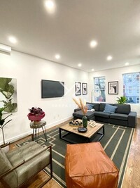 Building Photo - 3 bedroom in BROOKLYN NY 11207