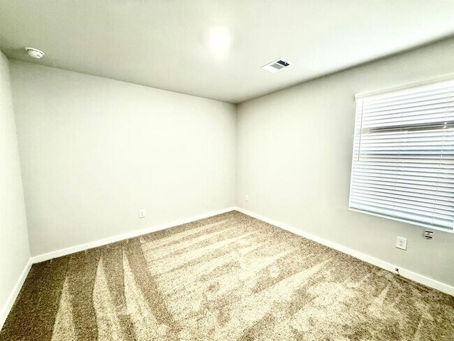 Building Photo - 7898 Alset Dr
