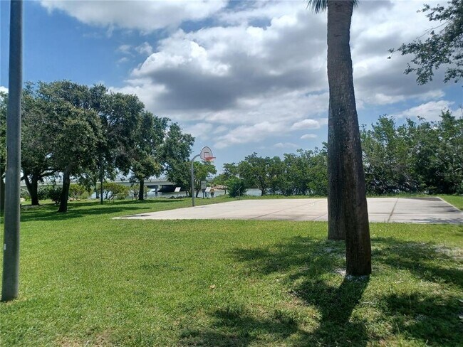 Building Photo - 120 Causeway Blvd