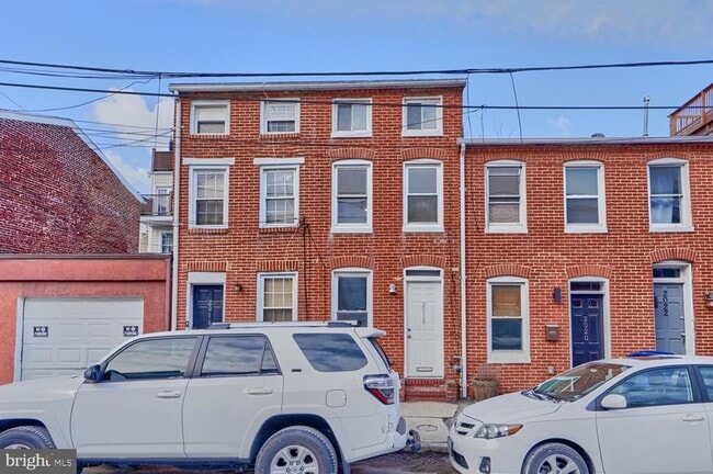 Building Photo - 2018 Fountain St