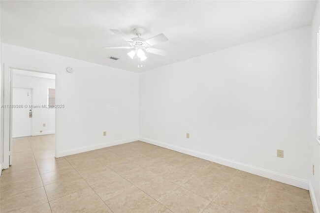 Building Photo - 5740 NW 38th St