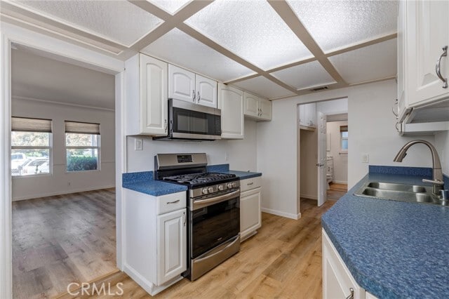 Building Photo - 10326 Vassar Ave