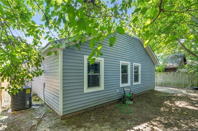 Building Photo - 6909 Timberwood Dr
