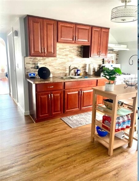 Building Photo - 116 Warwick Rd