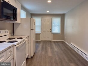 Building Photo - 31 S Main St