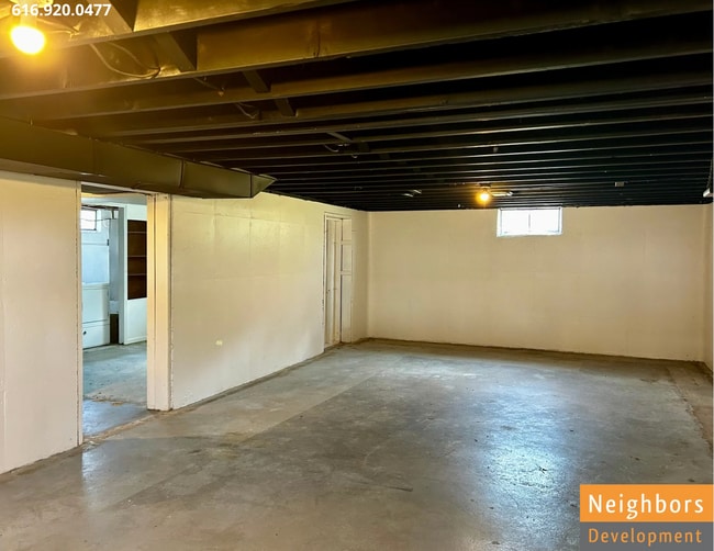 Building Photo - 7150 Clyde Park Ave SW