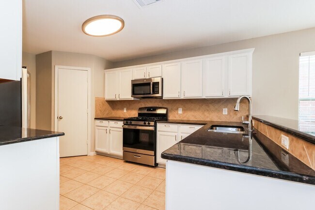 Building Photo - 15322 Key Crest Ln