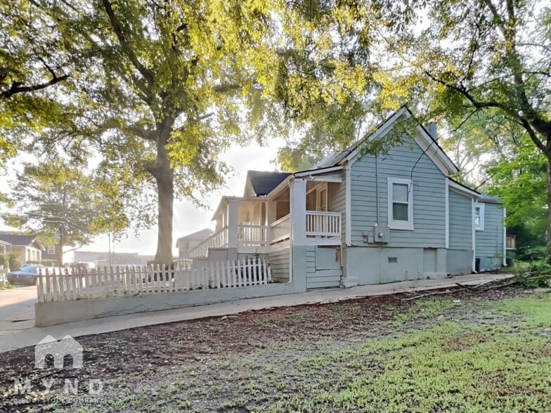 Building Photo - 117 Thayer Ave SE