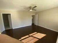 Building Photo - 3029 Nita St