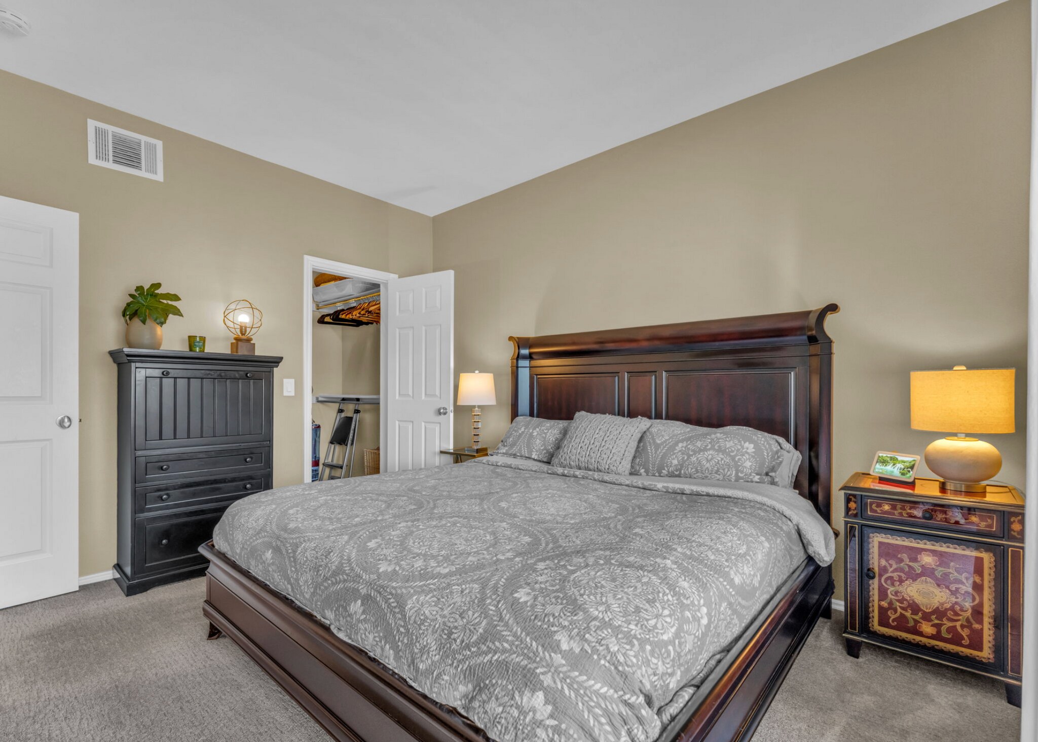 Building Photo - 900 Bitner Rd