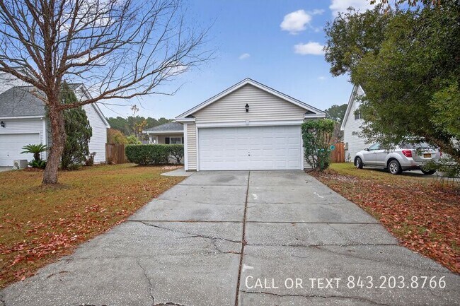 Building Photo - 133 2 Pond Loop