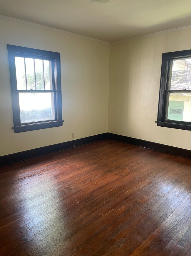 Bedroom 1 - 853 N Howard St