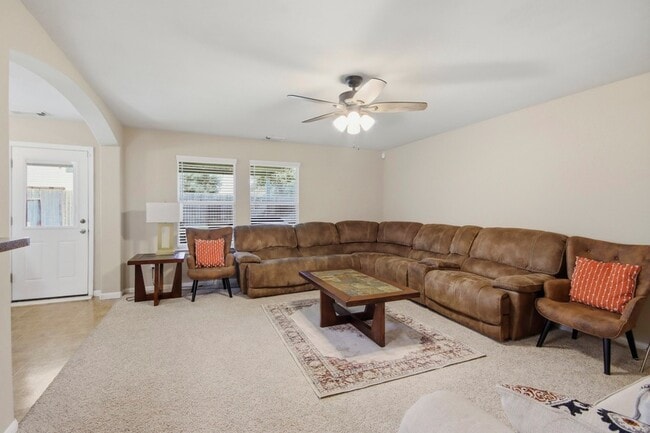 Building Photo - 25450 Barmby Dr