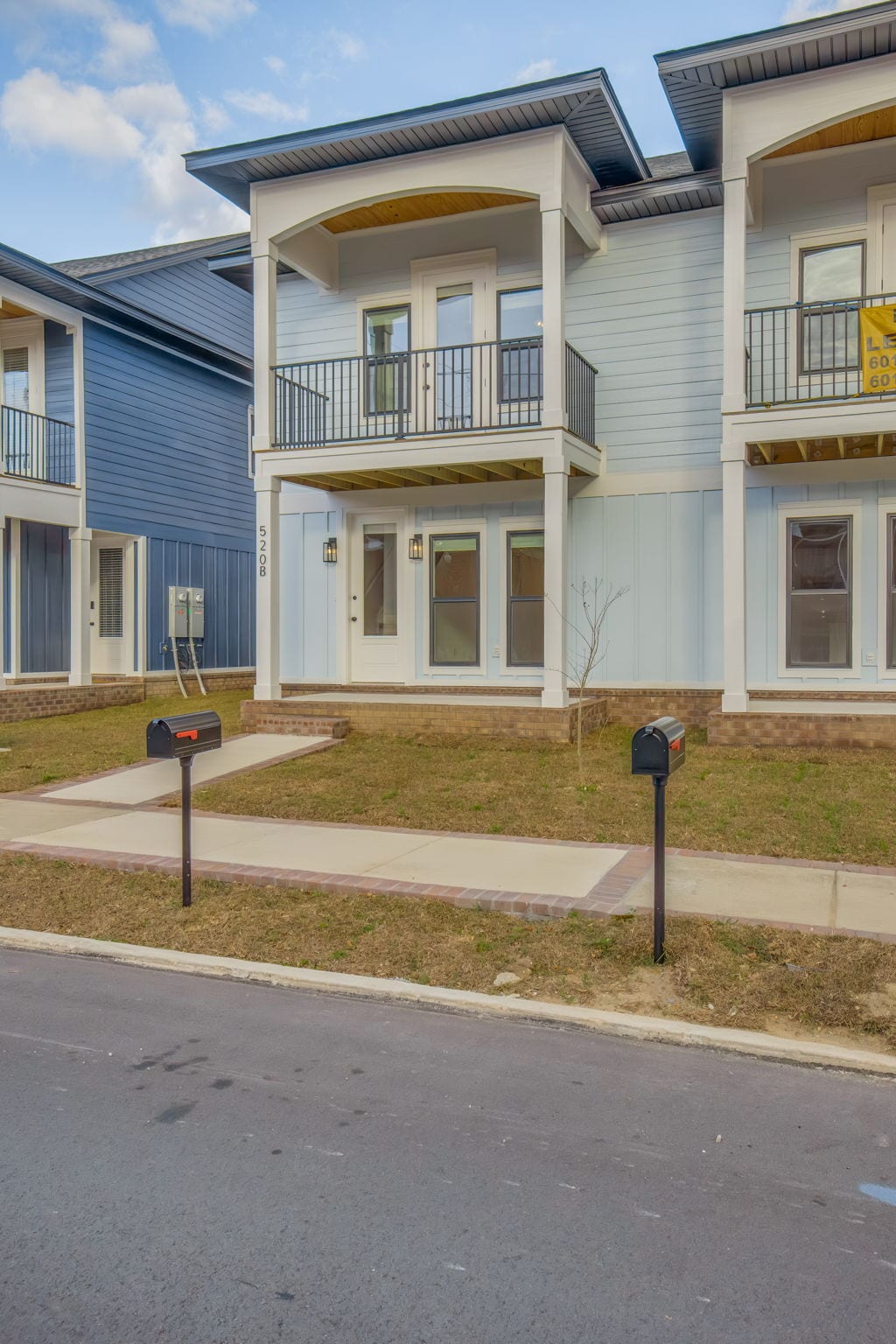 Building Photo - 520 N De Villiers St