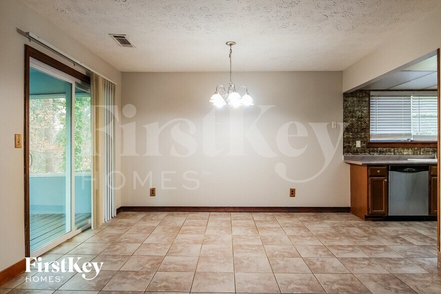 Building Photo - 446 Ridgetop Dr NW