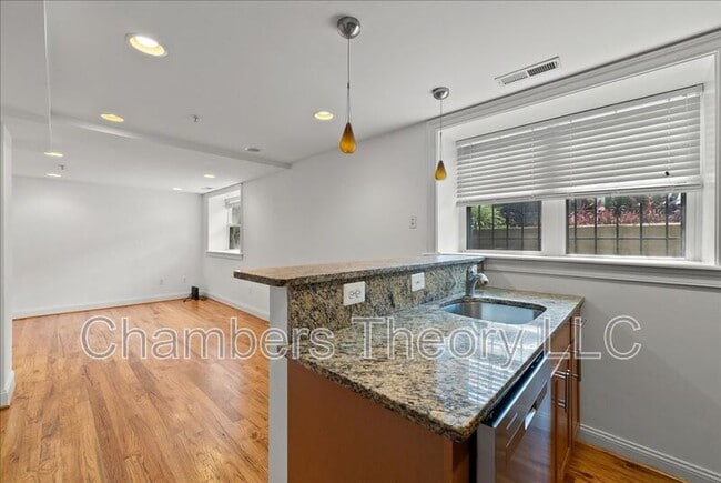 Building Photo - 739 Newton Pl NW