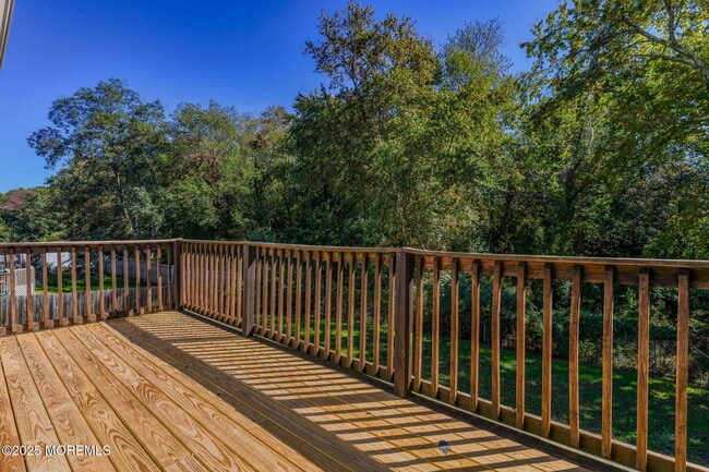Building Photo - 204 Mill Creek Dr