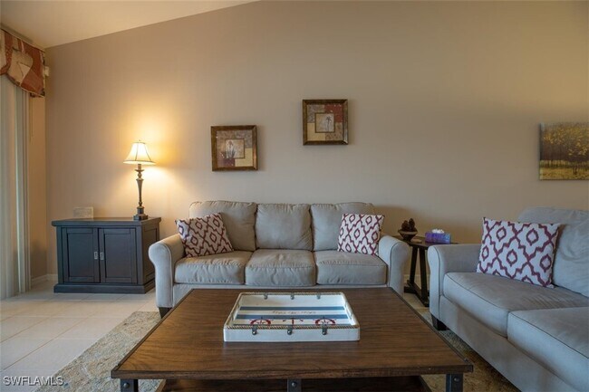 Building Photo - 7030 Lone Oak Blvd