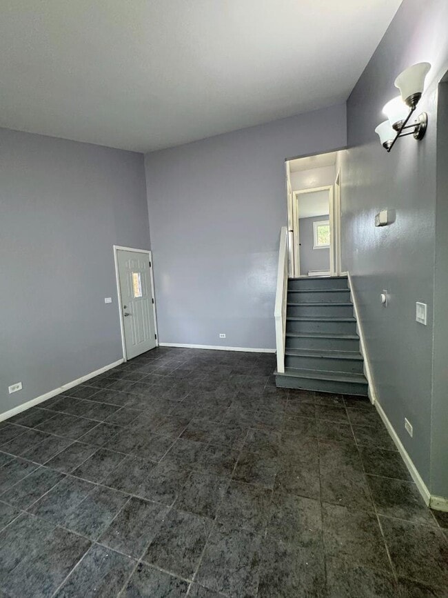 Building Photo - 3017 Bright St