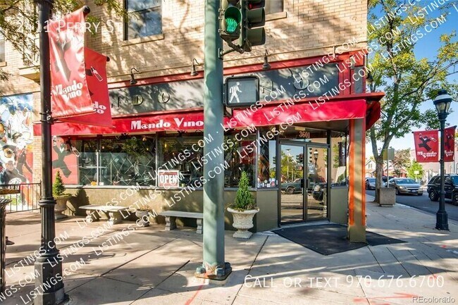 Building Photo - 2411 Perry St