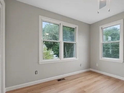 Building Photo - 5 Meadowsweet Rd