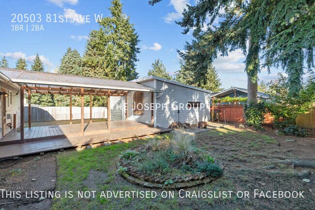 Building Photo - Open and bright 3 bed/1.75 bath in Edmonds!