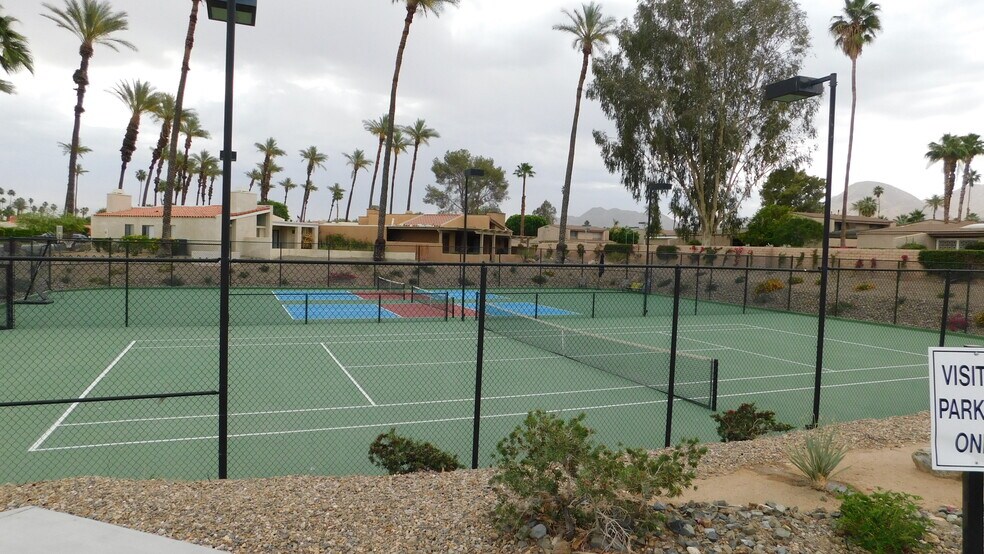 Tennis & Pickle ball - 74193 Santa Rosa Cir