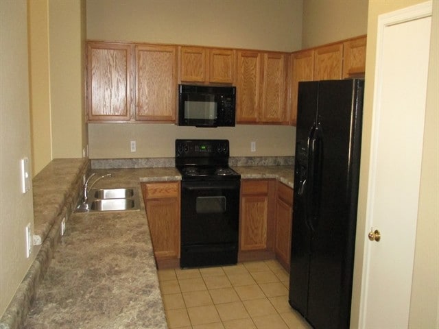 Building Photo - 2567 W Amber Sun Dr